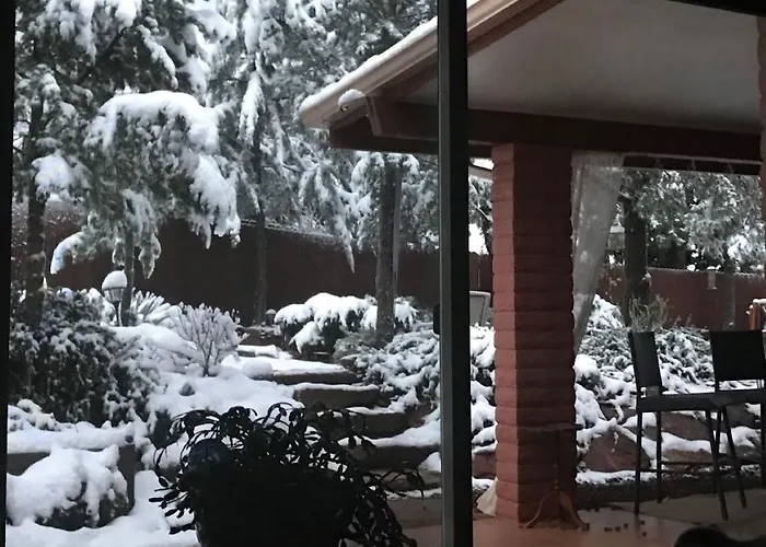 Red Rock Escape - Cozy King Bed & Gardens, Trails, Views, Red Rock Pass Sedona